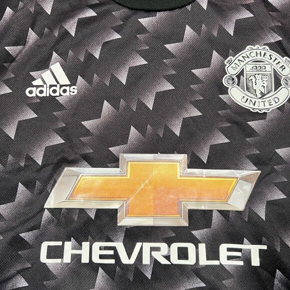 Manchester United 2017 Adidas Jersey - Picture 2 of 8